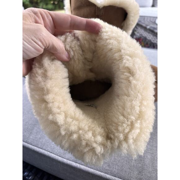 UGG Bailey Button II Women's Size 9 Shoes Brown Suede Comfort Shear Lined Boots - Picture 11 of 12